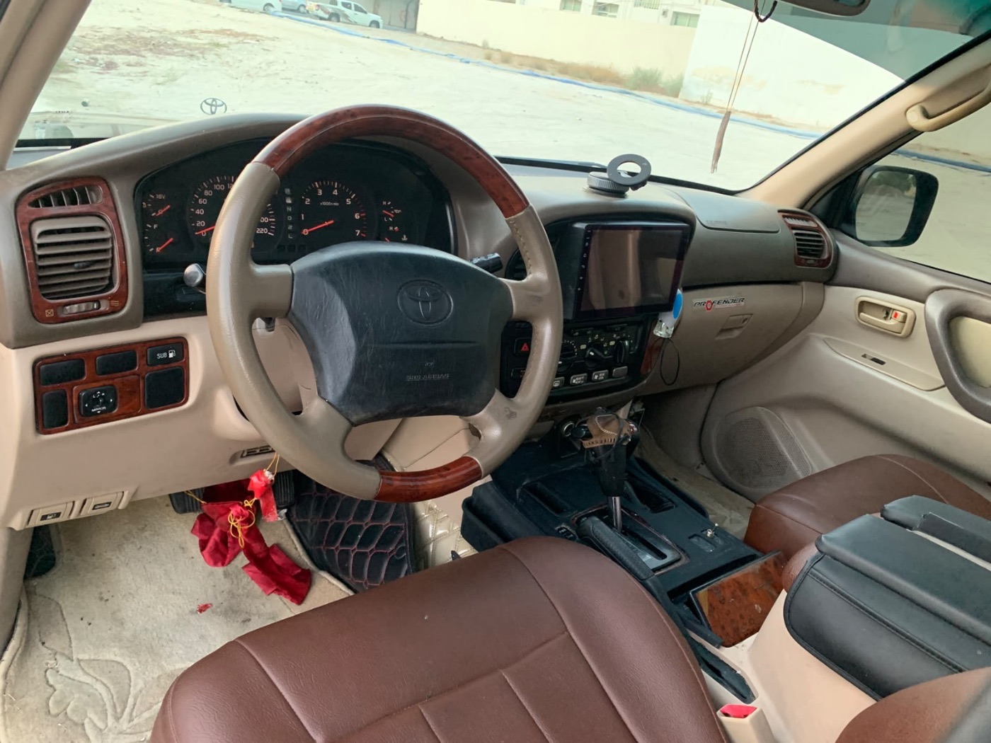 2002 Toyota Land Cruiser photo 7