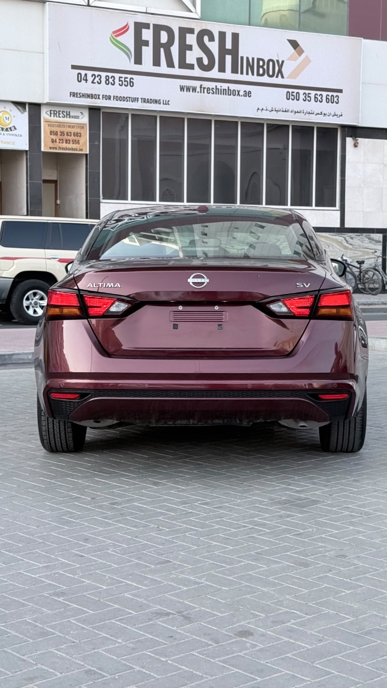 2023 Nissan Altima photo 7