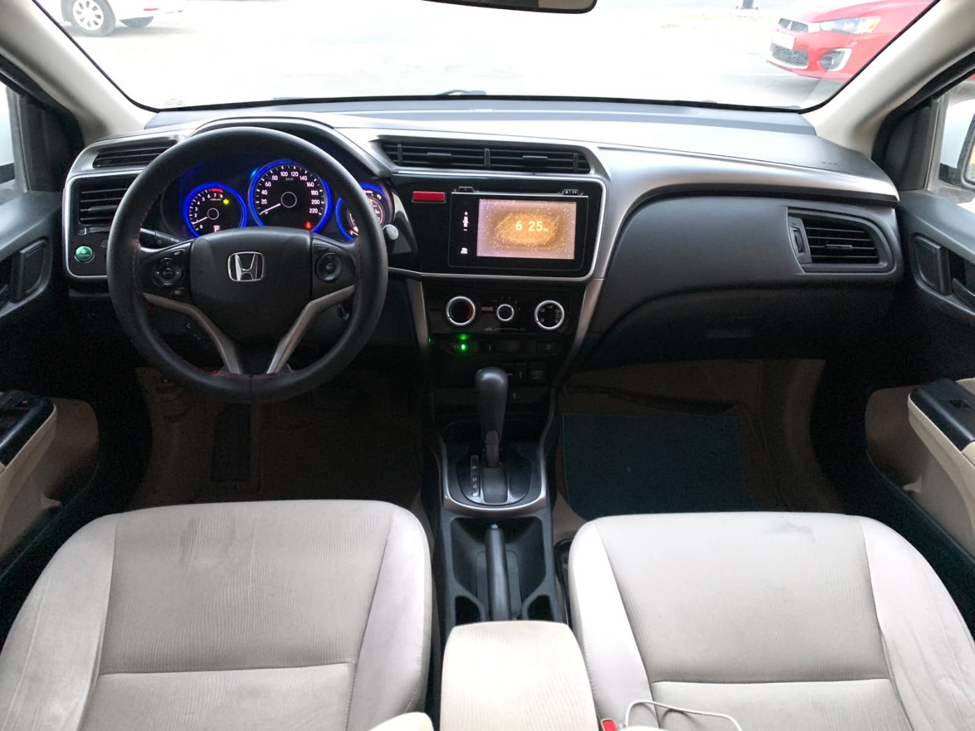 2015 Honda City photo 6