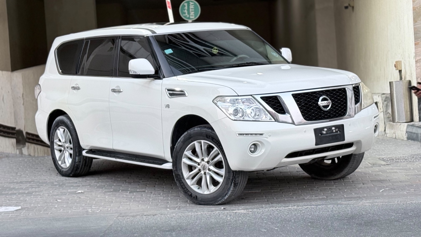 2013 Nissan Patrol photo 1