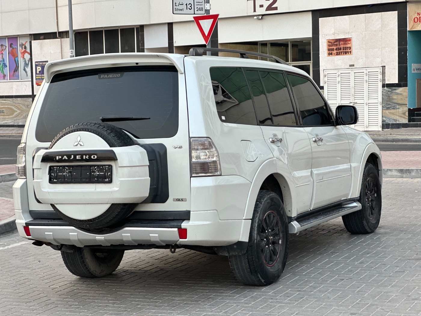 2010 Mitsubishi Pajero photo 6