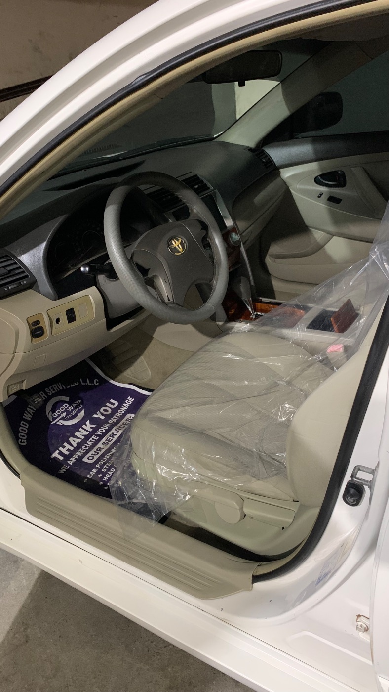 2009 Toyota Camry photo 2