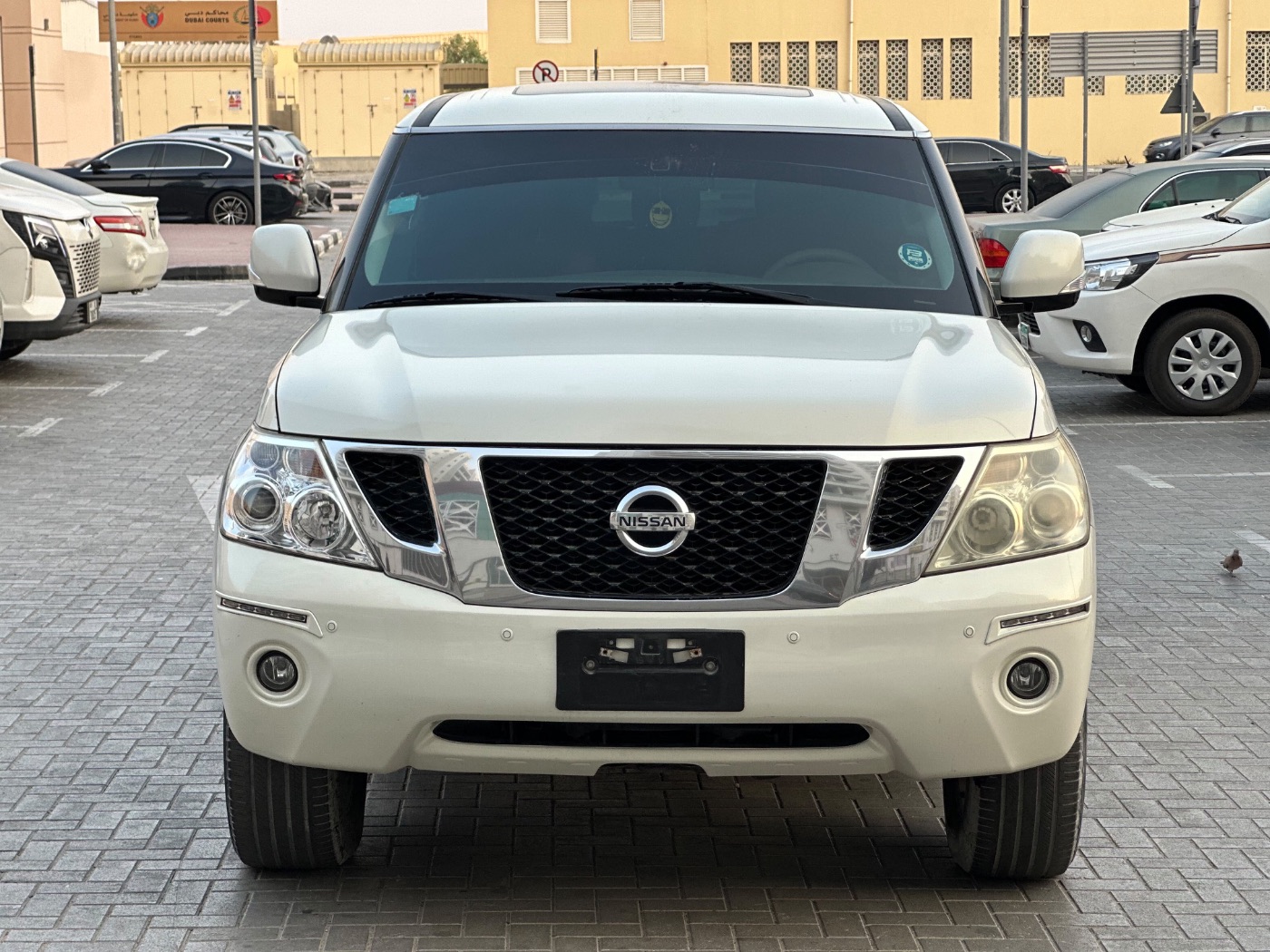 2013 Nissan Patrol photo 2