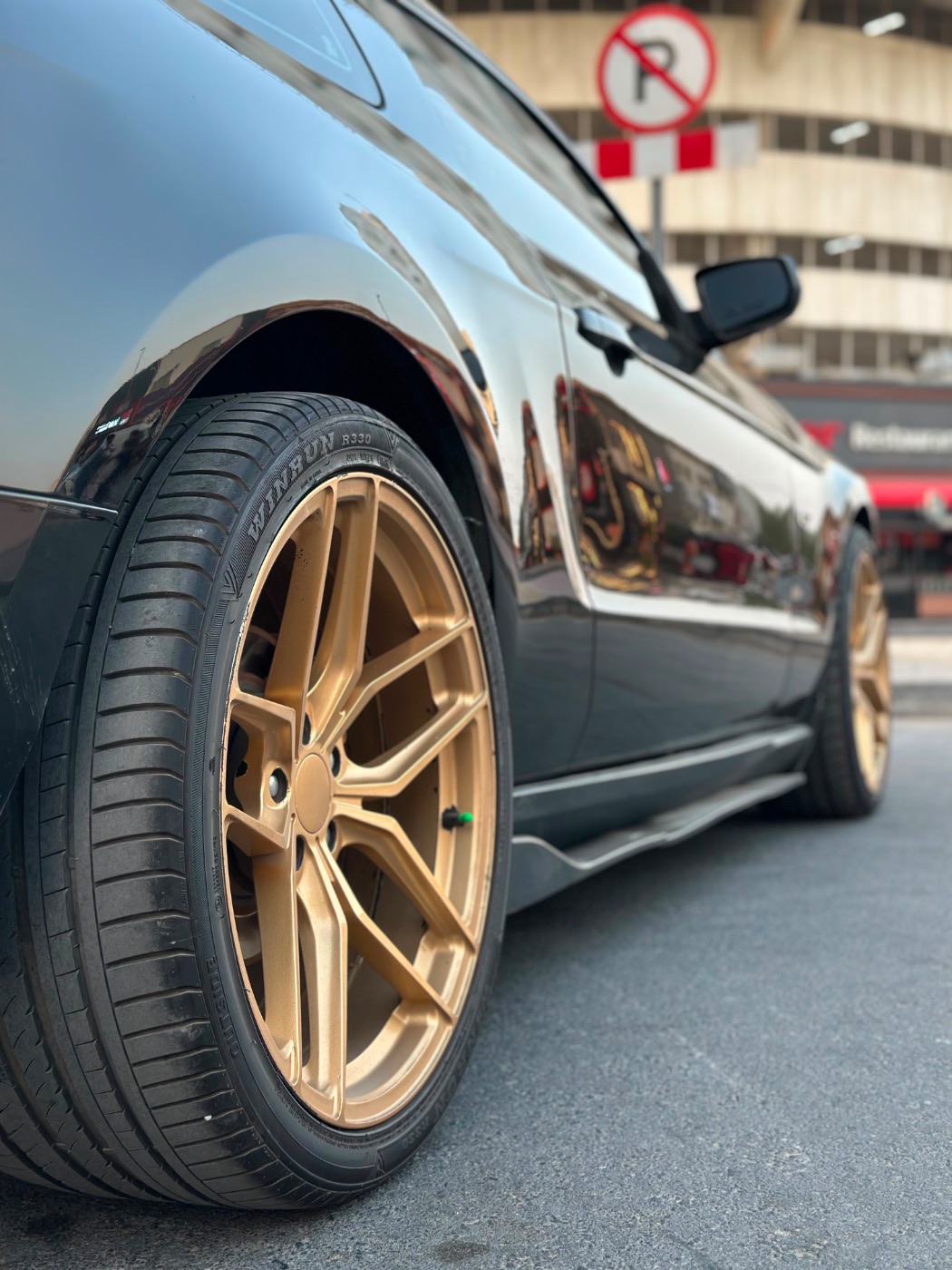 2010 Ford Mustang GT photo 6