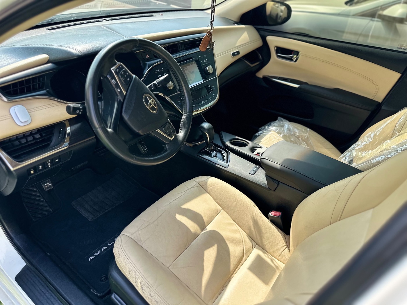 2017 Toyota Avalon photo 12