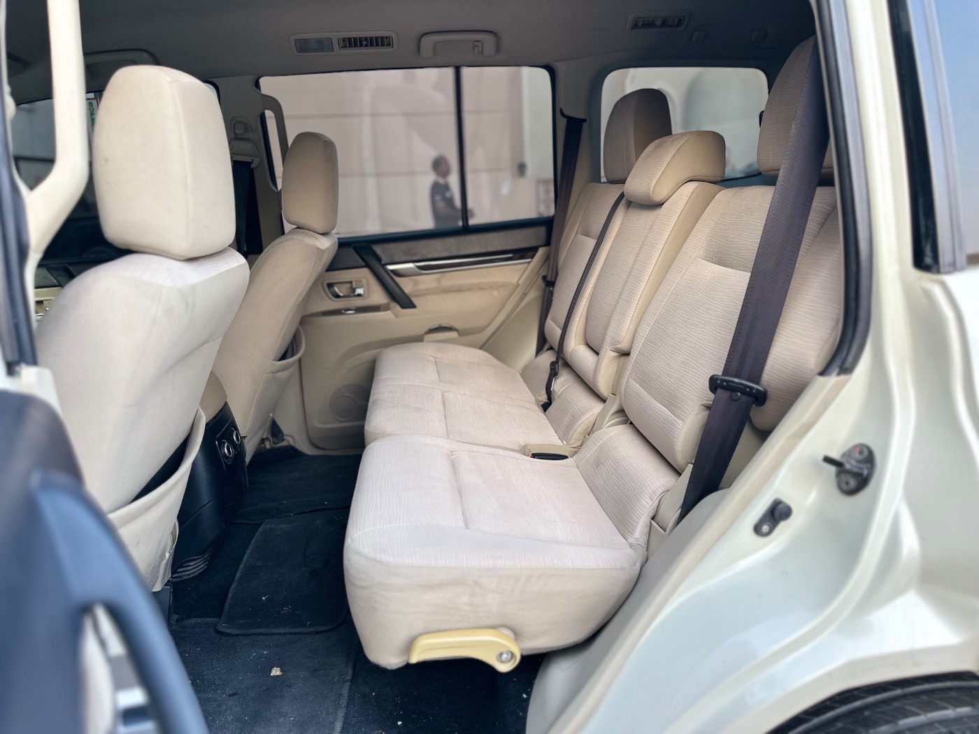 2010 Mitsubishi Pajero photo 7