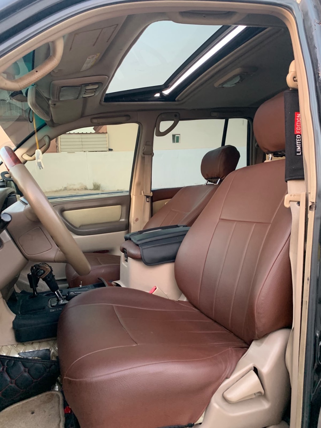 2002 Toyota Land Cruiser photo 12