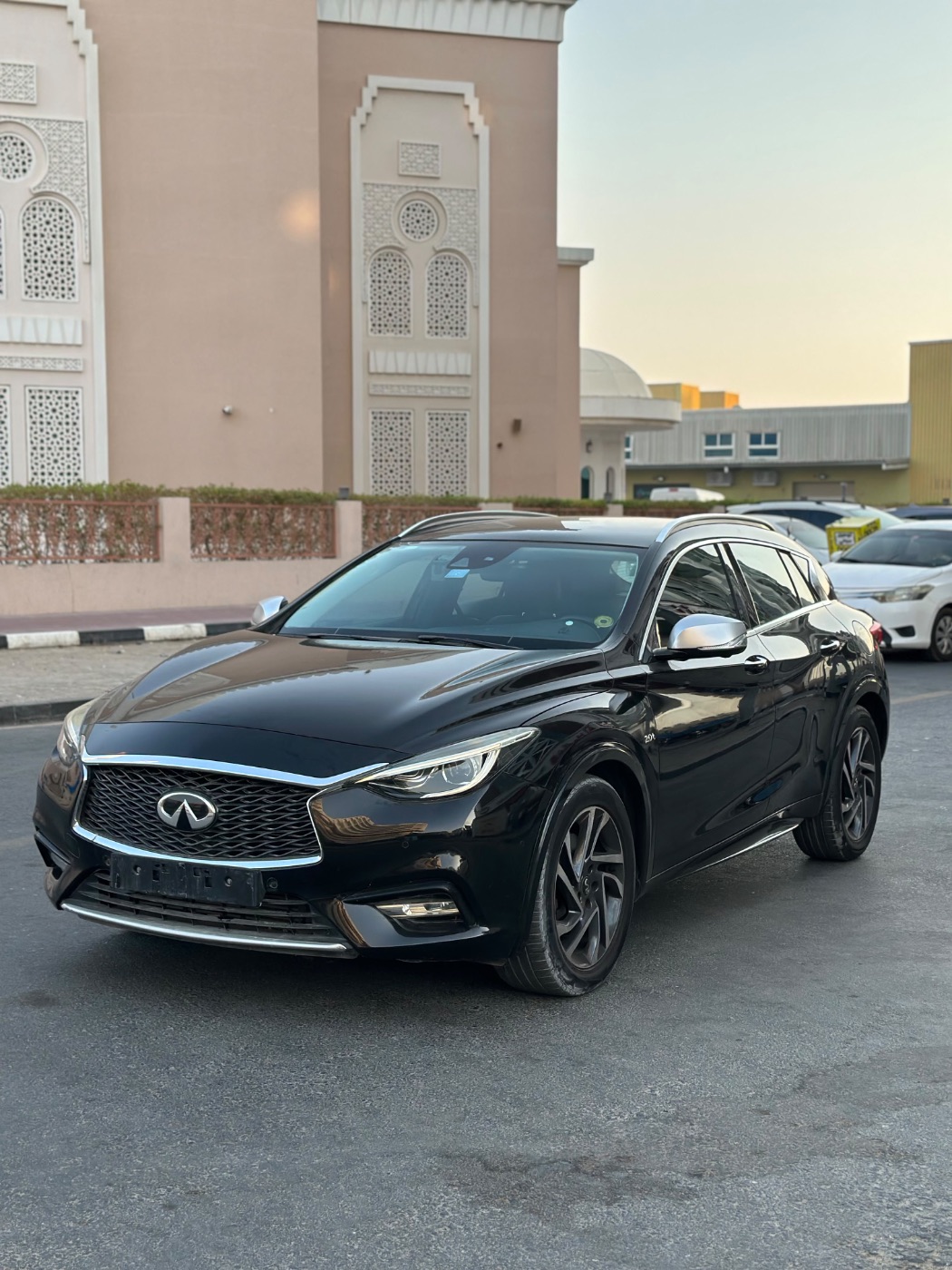 2019 Infinity Q30 photo 1
